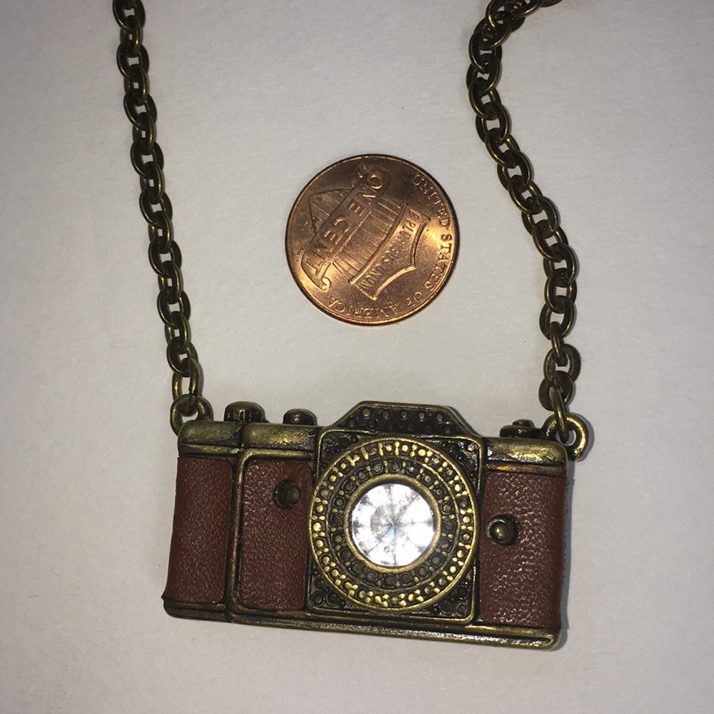 Vintage Rare 70’s Chain Lock Up w/ Pendant Camera